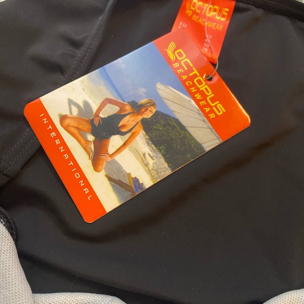Octopus Black Beachwear